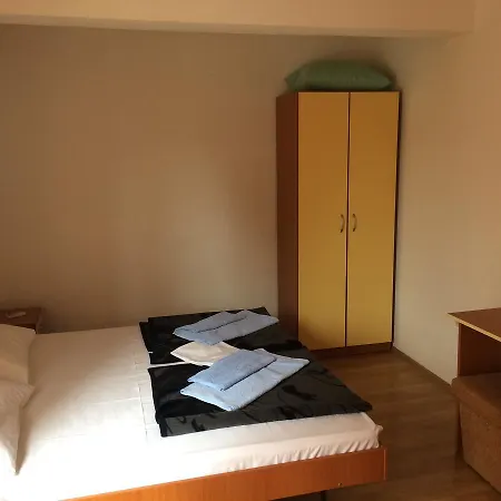 Pansion Iko & Mirjana Pehar 3*