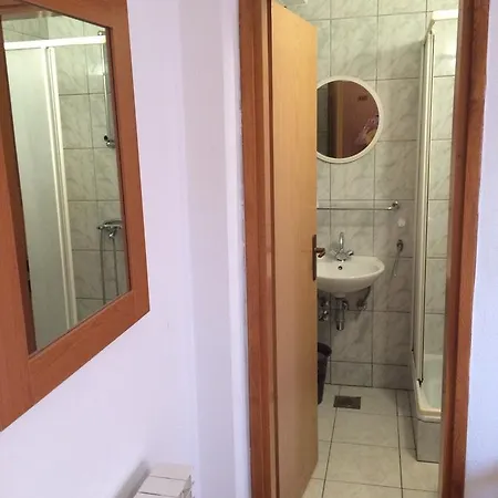 Guest house Pansion Iko & Mirjana Pehar 3*